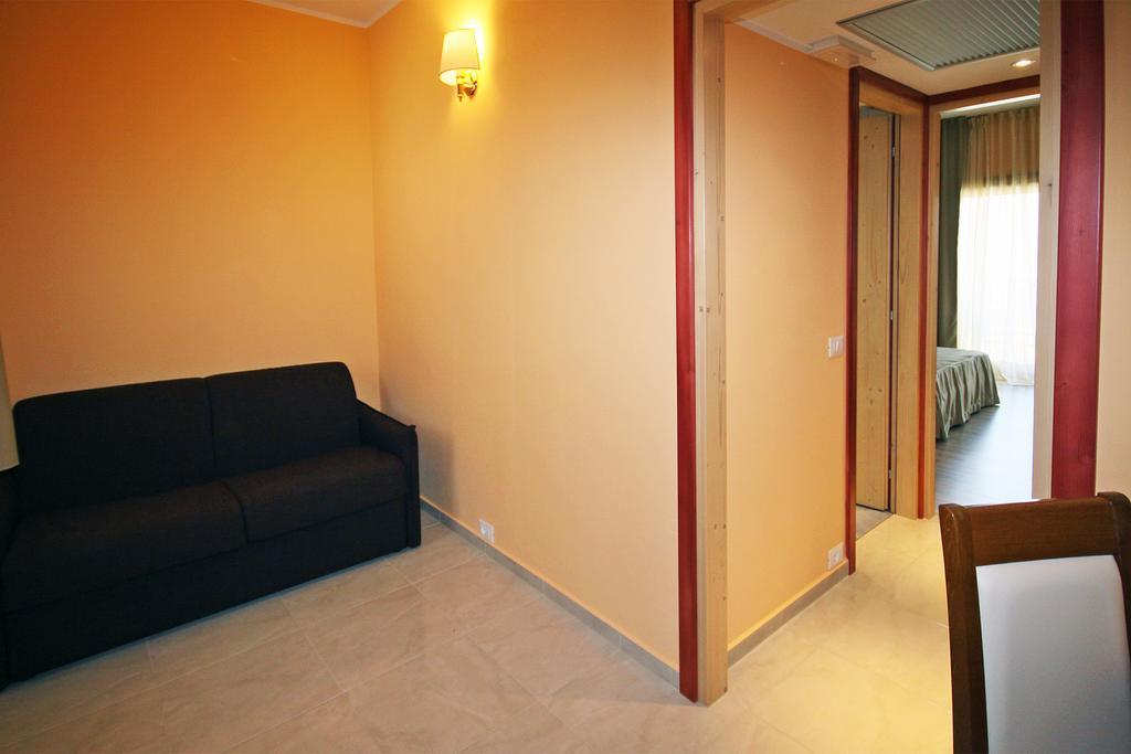 Ta 2 Pefka - Petros Italos Neos Marmaras Room photo
