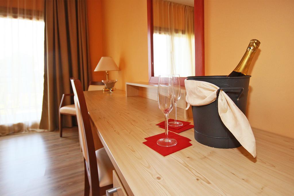 Ta 2 Pefka - Petros Italos Neos Marmaras Room photo